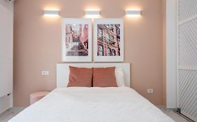 Fantastic City Center Apartment